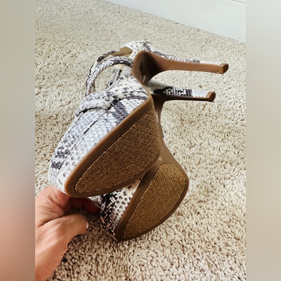 Jessica Simpson Solena Mojito Snakeskin Dress Sandals Size 8.5 NWOB - Picture 10 of 14